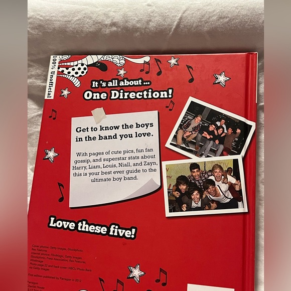 Bundle of 4 One Direction books! - Picture 2 of 16